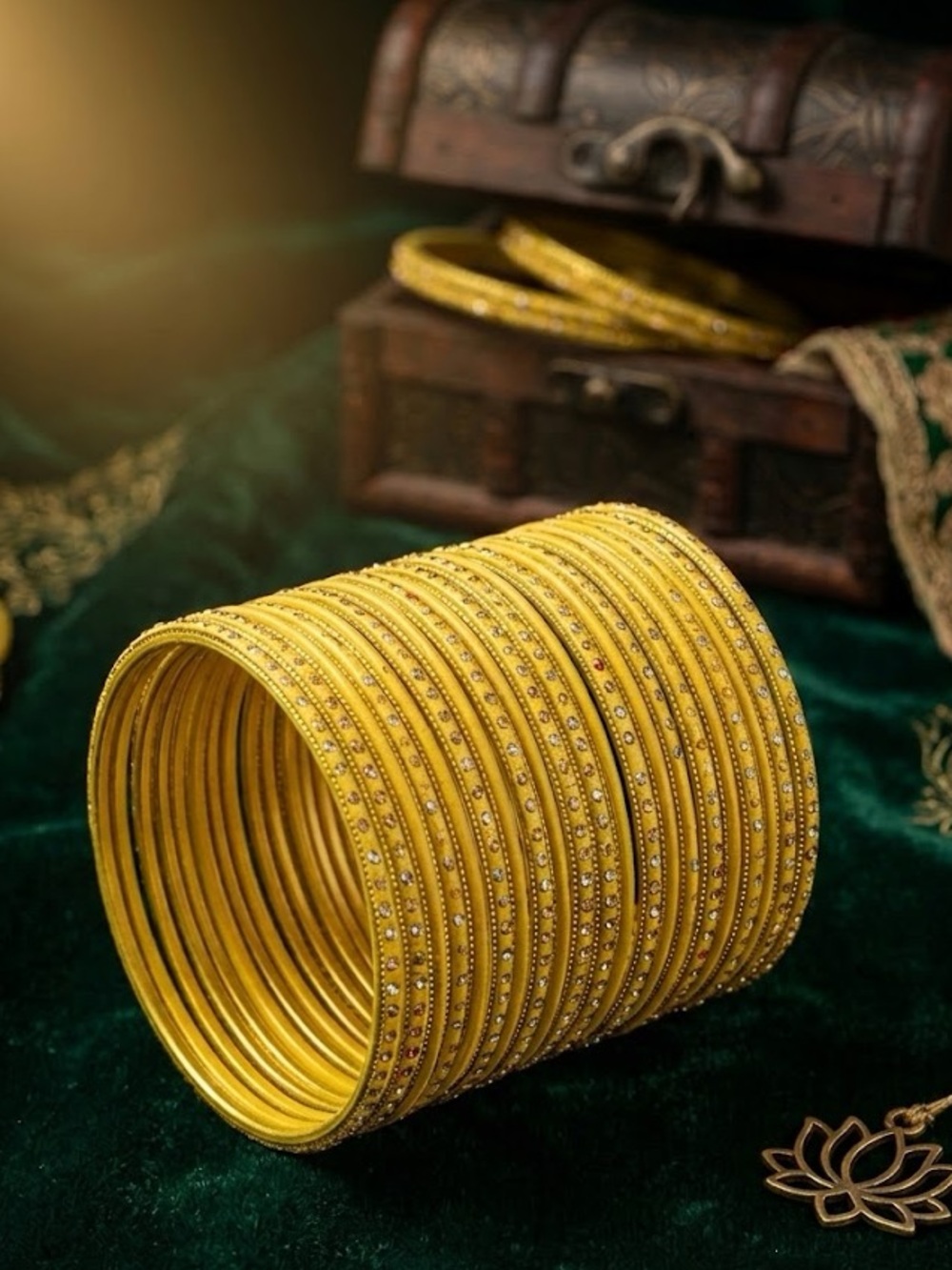 Gold-Tone Women’s Multi-Bangle Set